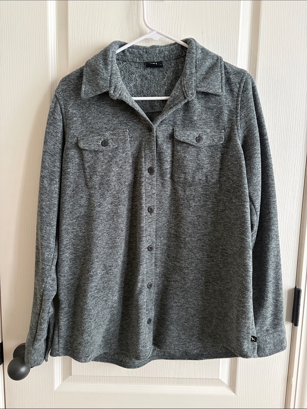 Women’s Eddie Bauer Grey Button-Front Fleece Shirt - size M